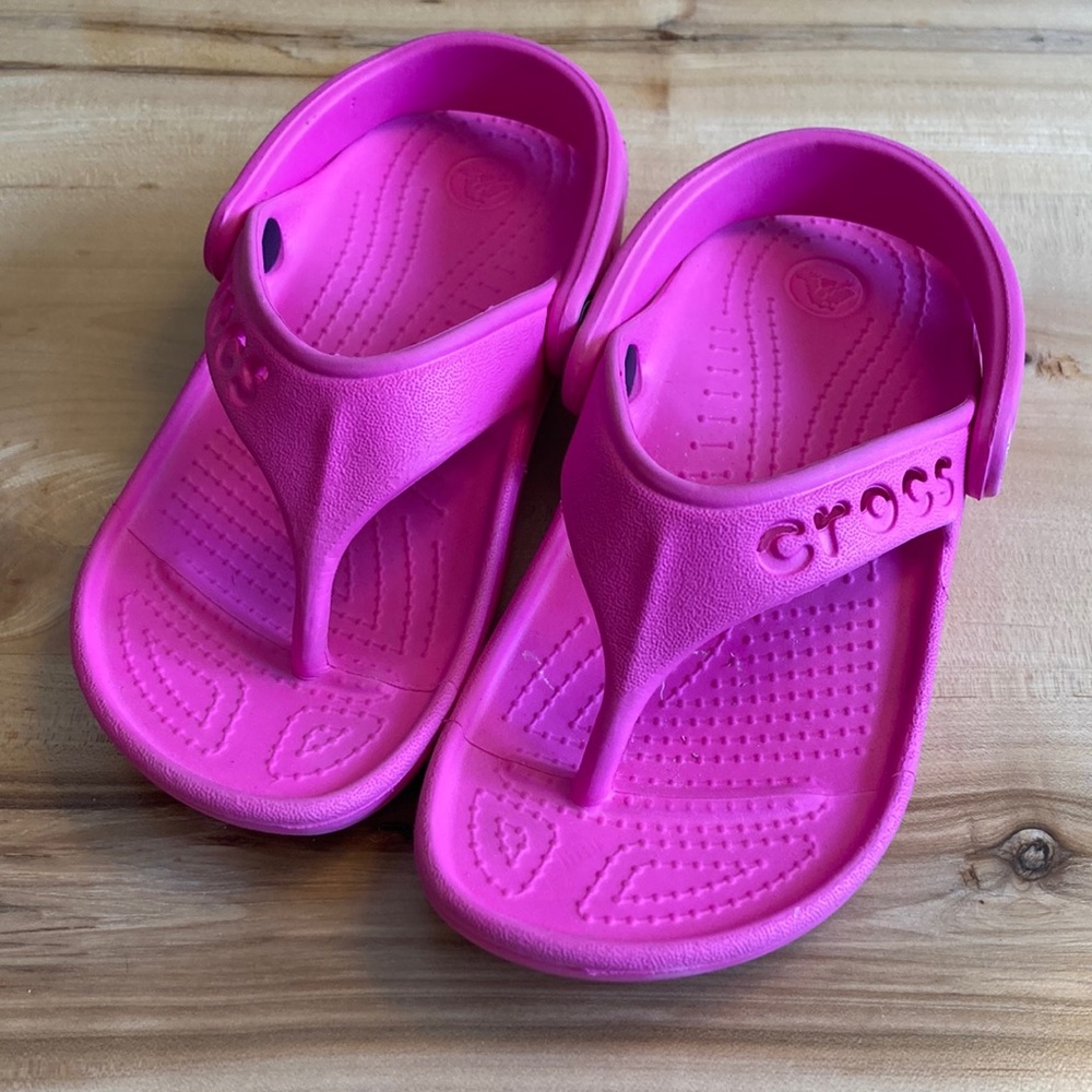 Little girl Crocs
